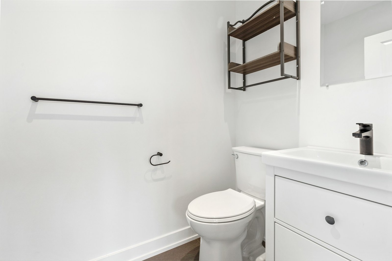 Toilette mit Spülmechanik