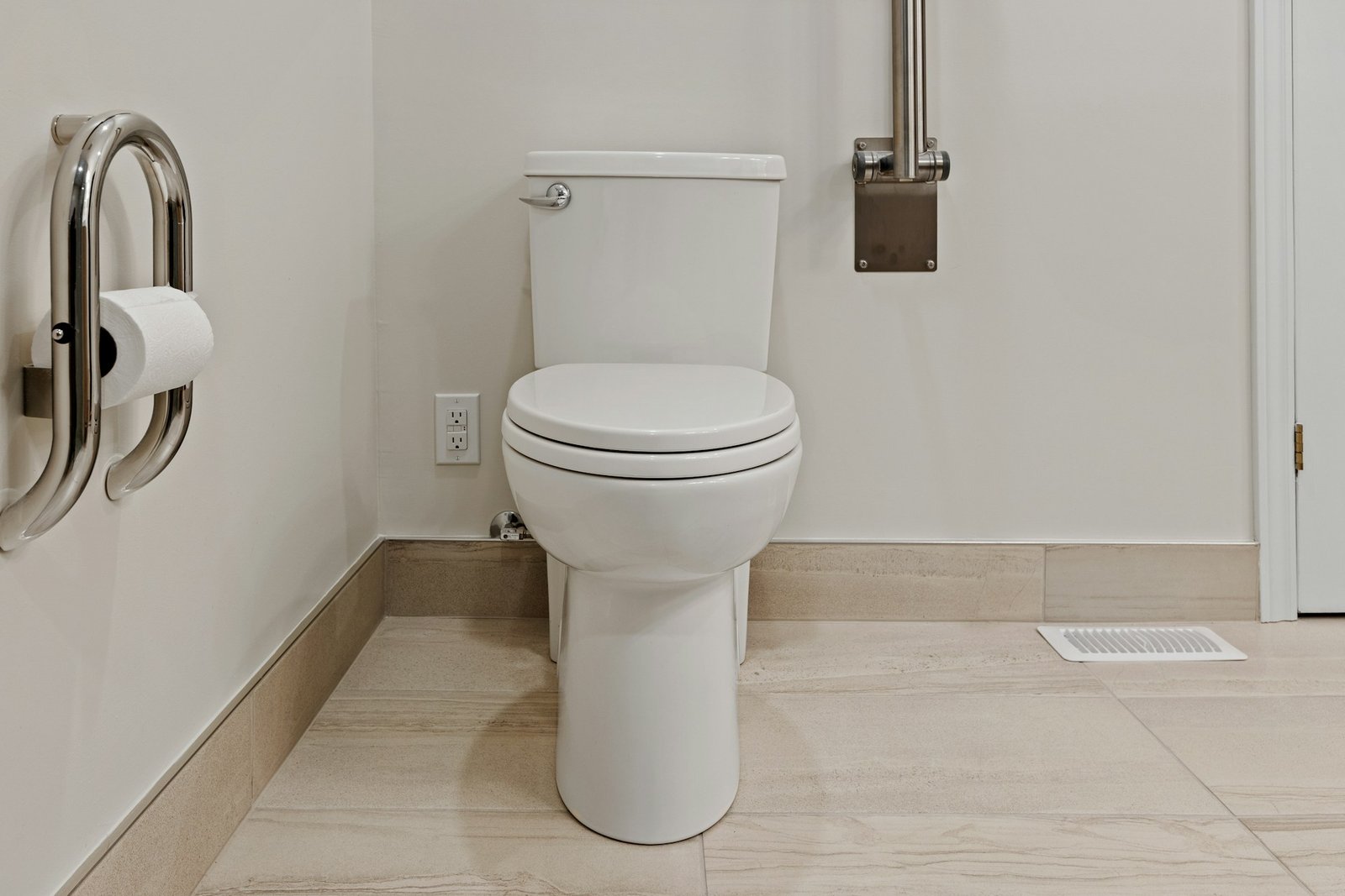 Toilette im Badezimmer