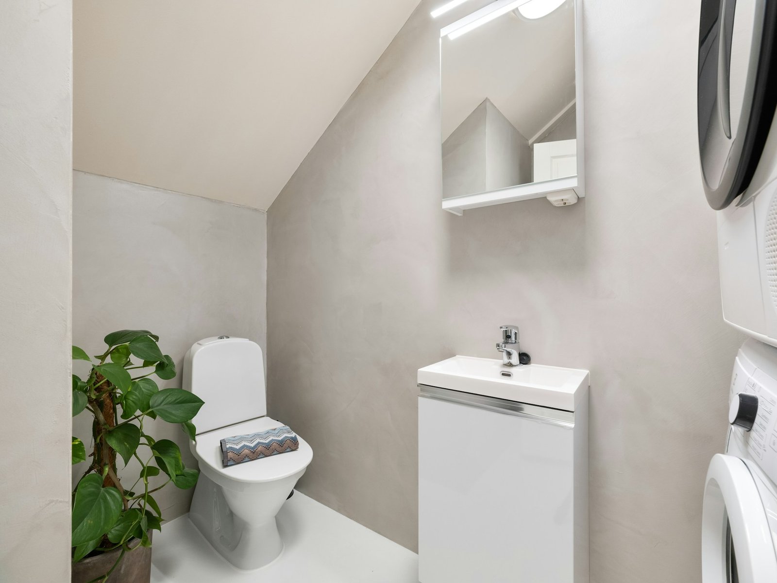 Toilette im Badezimmer
